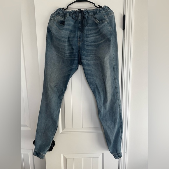 Hollister Jean joggers - Picture 1 of 3